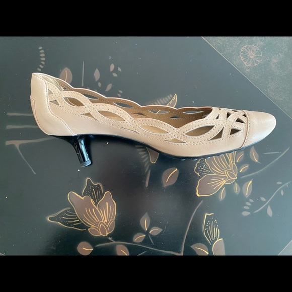 Tod’s Shoes - Picture 9 of 11